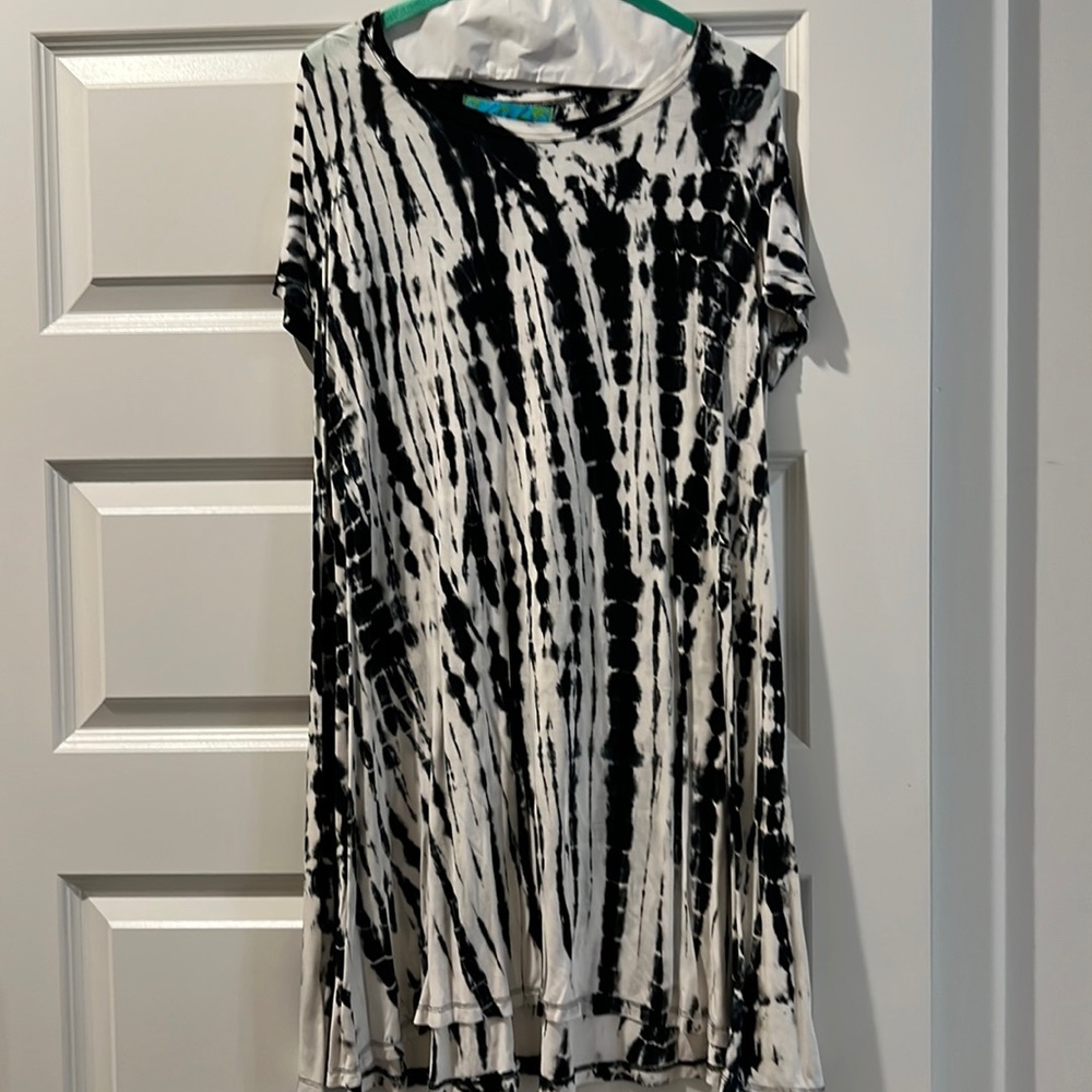 Black and white tiedye mini dress